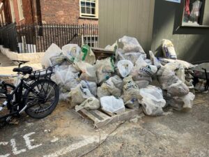 Builders waste collection service at Kings Bench Walk EC4Y 7DB by Junk Guy rubbish removal team